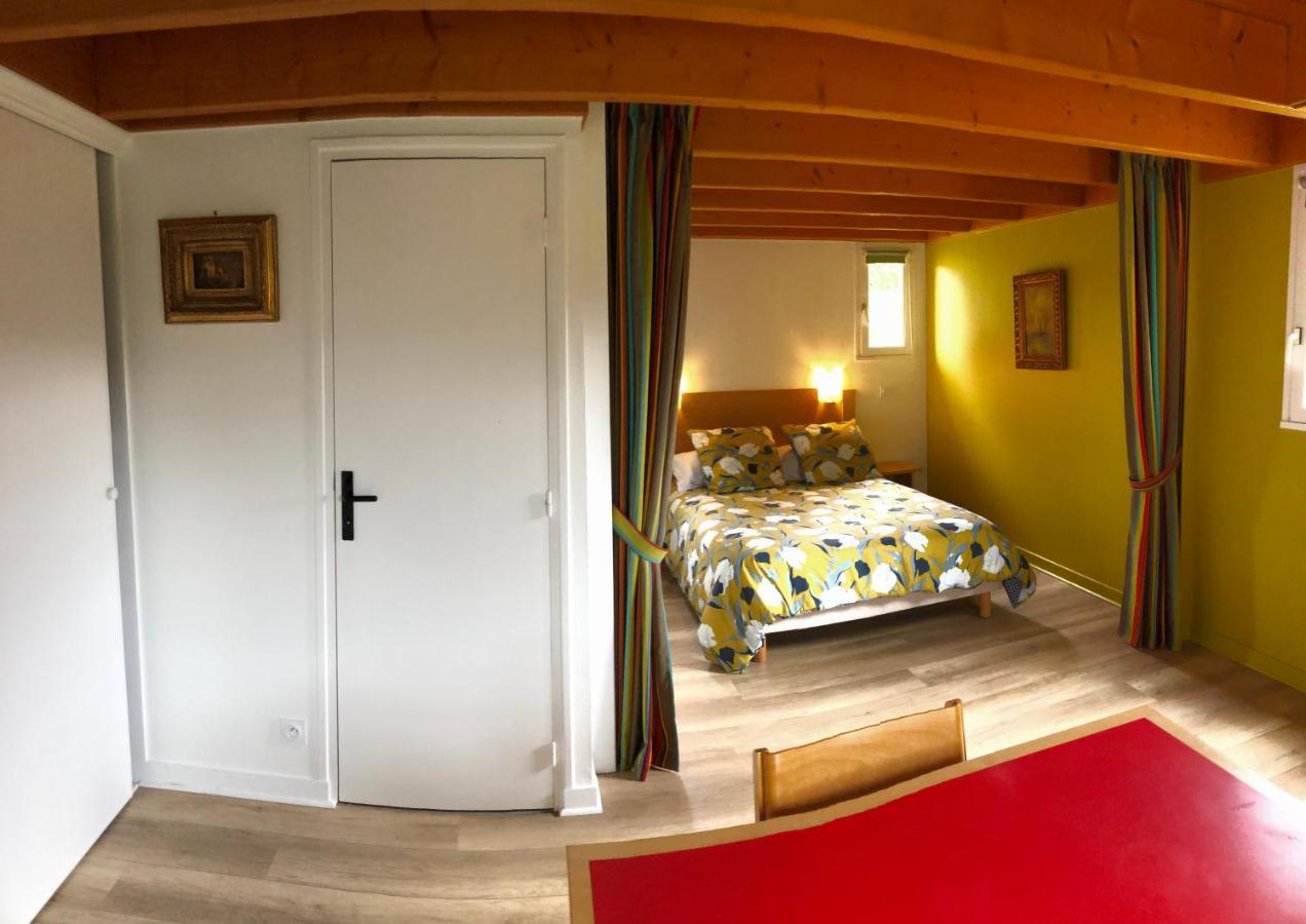 Cottage Anadwen Au Pied Du Lac Au Duc Et Son Golf Ploermel Exterior photo